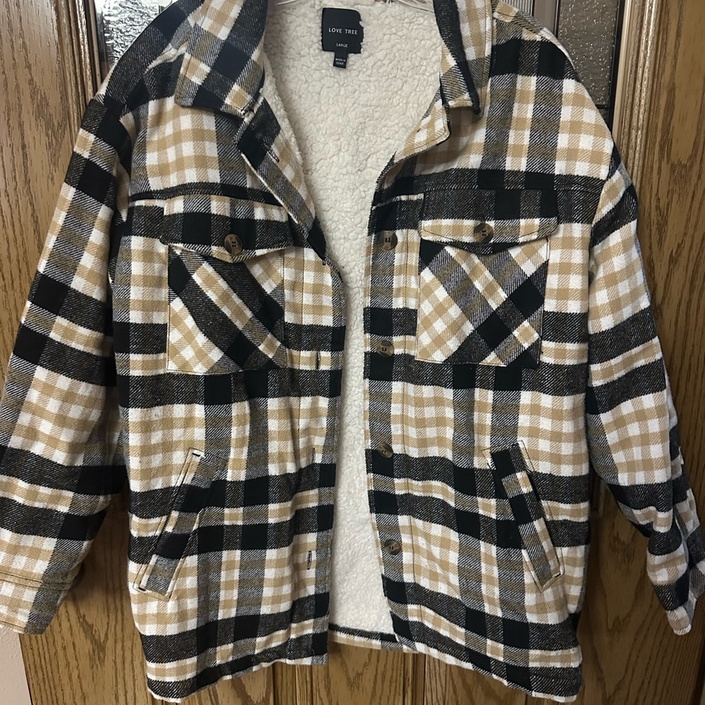 Love Tree Plaid Jacket in Black and Tan